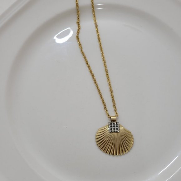 RARE 1960s Shell Clam 14k gold plated tested Necklace with Chain 14" - Picture 1 of 12